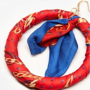 Mango Scarf hoop earring